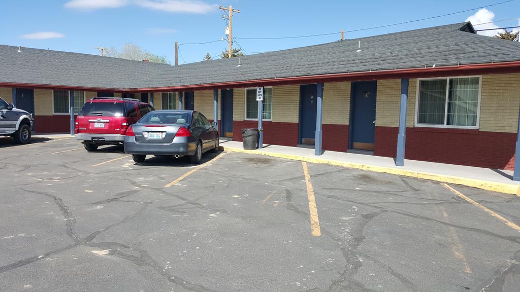 Travelers Motel Elko Exterior photo